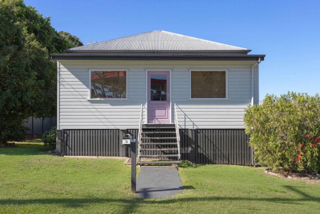 5 Lobley St, Ipswich, QLD 4305