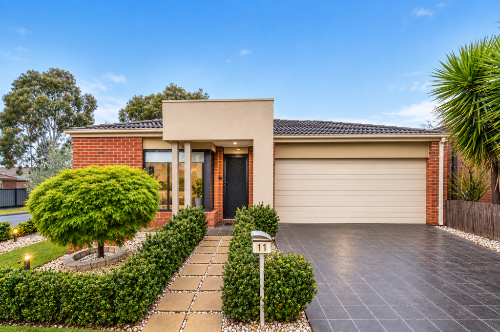 11 Cassinias Gr, Mernda, VIC 3754