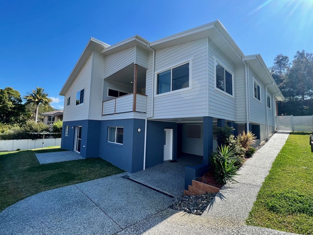 2 Fernleigh Ave, Korora, NSW 2450