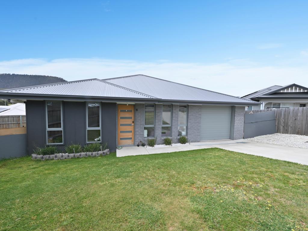 11 Barnes Ct, New Norfolk, TAS 7140