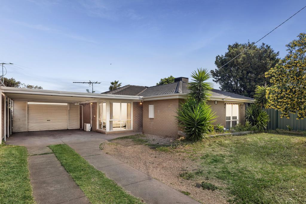 27 GRACE ST, MELTON SOUTH, VIC 3338