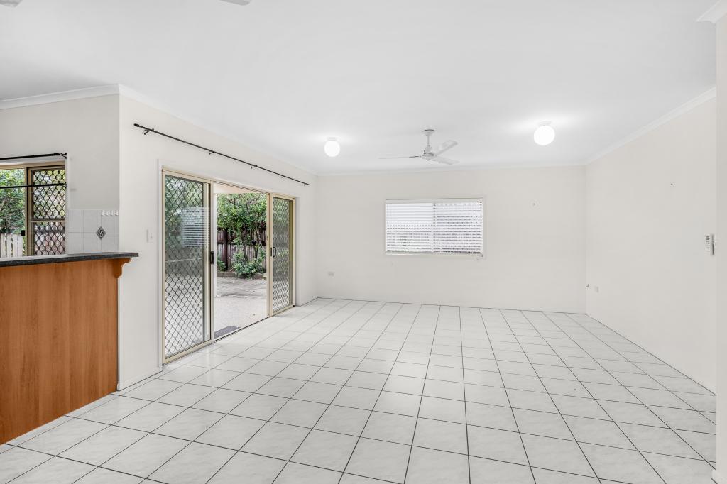 21 Sherwood Cl, Brinsmead, QLD 4870