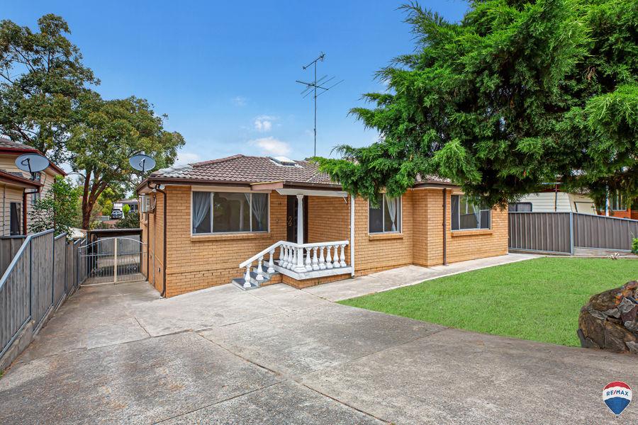 18 Balmoral Dr, Cambridge Park, NSW 2747