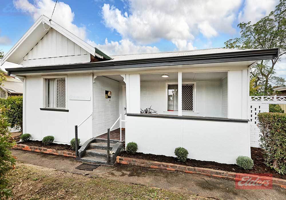 13 Grant St, Narrogin, WA 6312