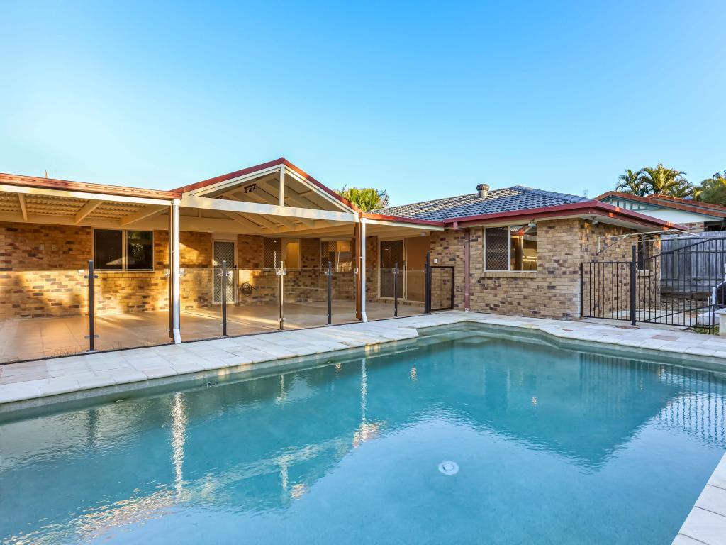 5 Pottinger Cres, Oxenford, QLD 4210