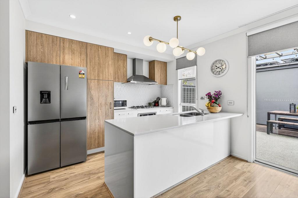 57 Carnelian Cct, Clyde North, VIC 3978