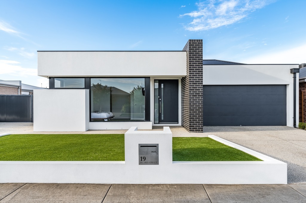 19 Beard St, Armstrong Creek, VIC 3217
