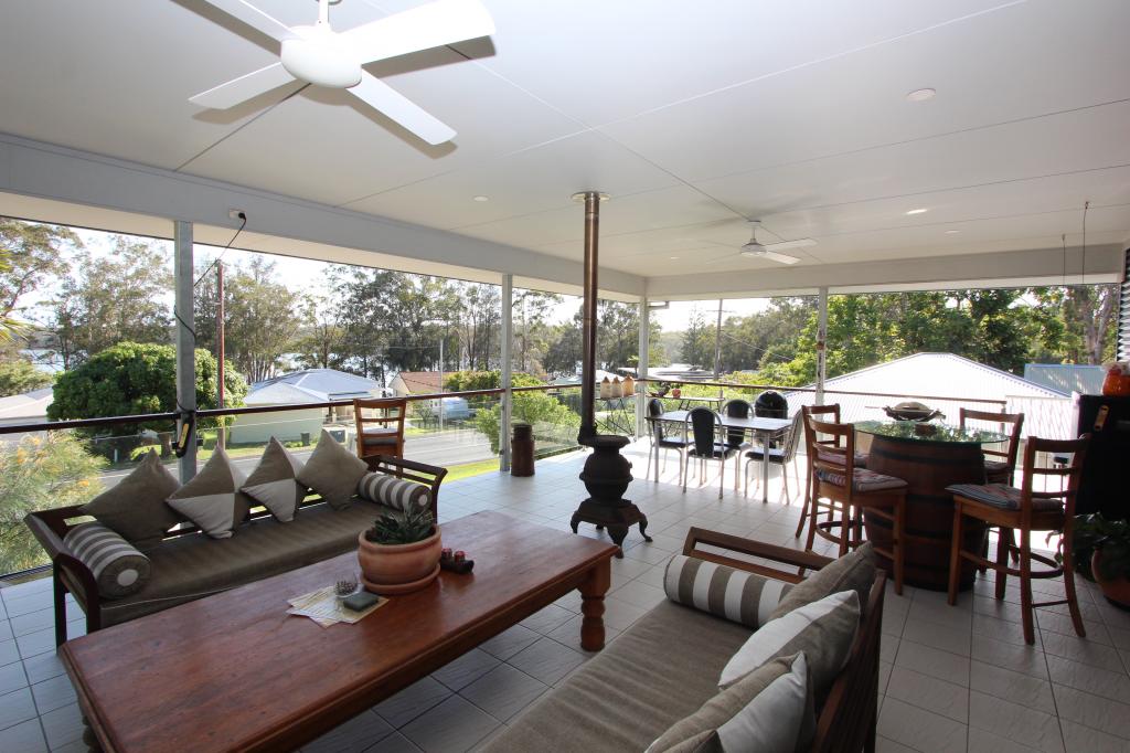 404 Ocean Dr, West Haven, NSW 2443