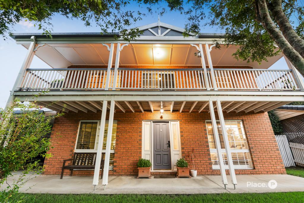 32 Wyndarra St, Kenmore, QLD 4069