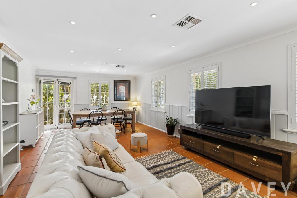 352 Erindale Rd, Warwick, WA 6024