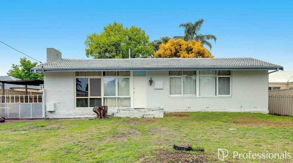 18 Ward Cres, Kelmscott, WA 6111