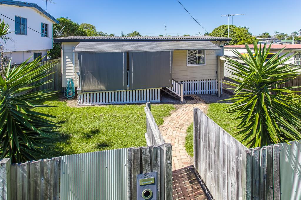 56 Lucas St, Scarborough, QLD 4020