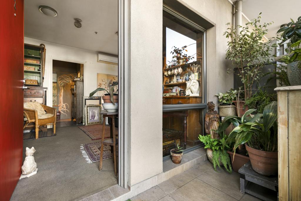 2A/1-5 GRANTHAM ST, BRUNSWICK WEST, VIC 3055