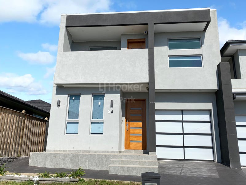 3A ALLEN ST, ORAN PARK, NSW 2570
