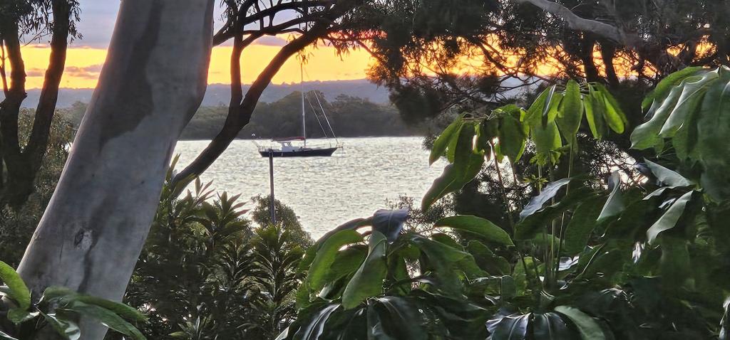 52 Charles Tce, Macleay Island, QLD 4184