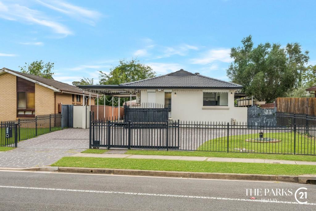 23 Dickens Rd, Wetherill Park, NSW 2164