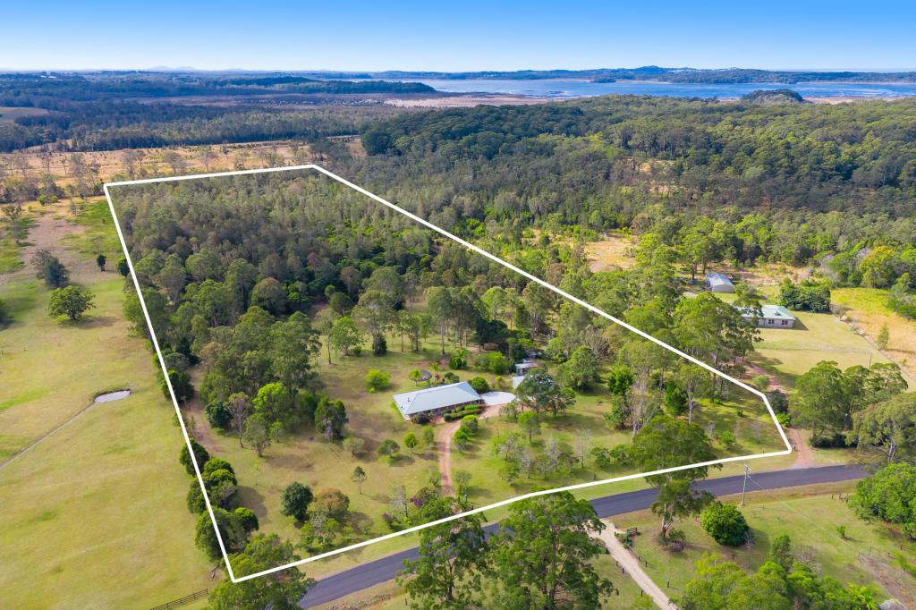 211 Long Point Dr, Lake Cathie, NSW 2445