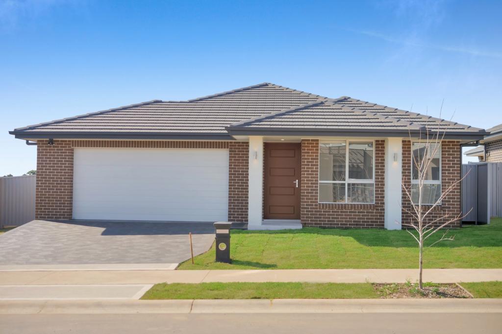 33 Bradninch Cres, Wilton, NSW 2571