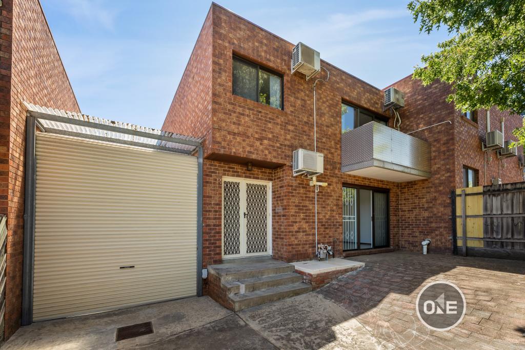 2/1 HOWARD ST, BOX HILL, VIC 3128