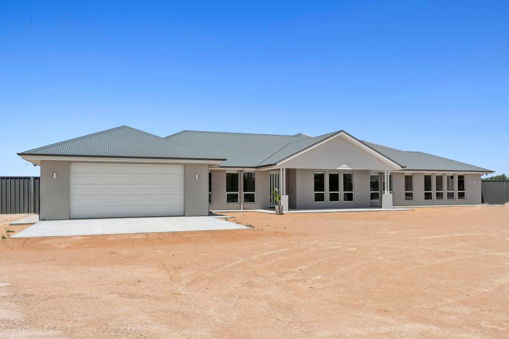 28 Wentworth-Renmark Rd, Chaffey, SA 5341