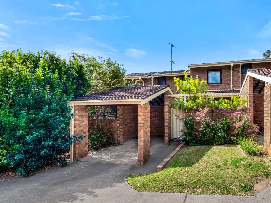 8/56 Woodhouse Dr, Ambarvale, NSW 2560