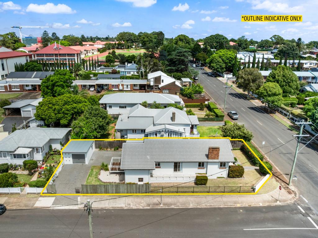 238a Herries St, Newtown, QLD 4350