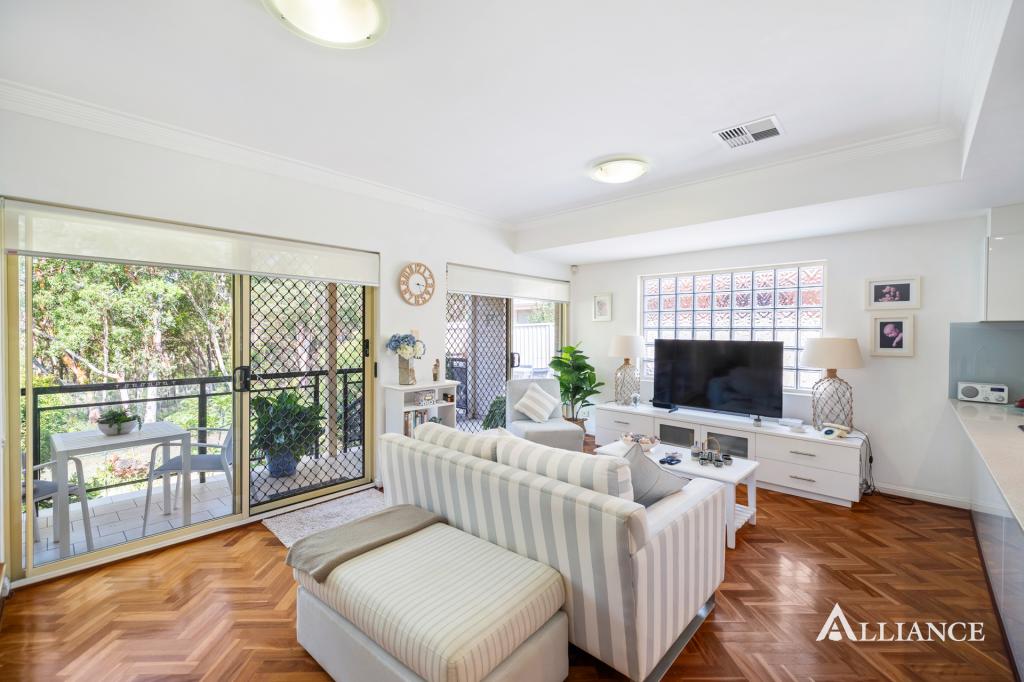 8/837 Henry Lawson Dr, Picnic Point, NSW 2213
