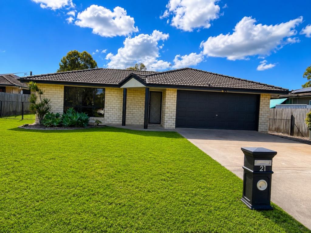21 Pialba Downs Dr, Eli Waters, QLD 4655