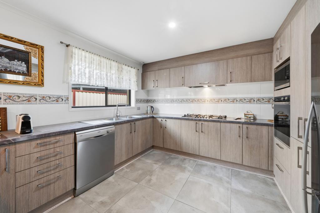 17 Brittlebank Cct, Banks, ACT 2906