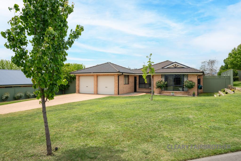 45 Sapphire Cres, Kelso, NSW 2795