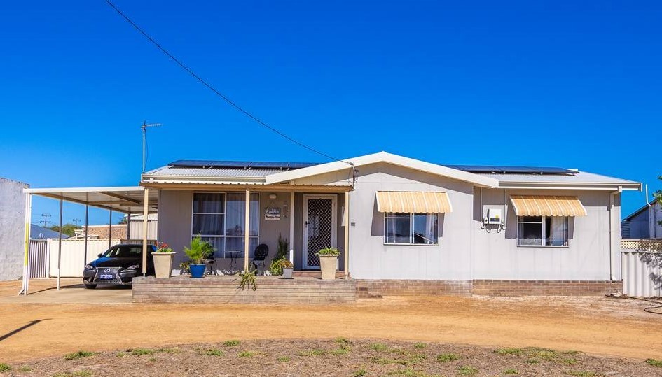 22 Elizabeth Way, Jurien Bay, WA 6516