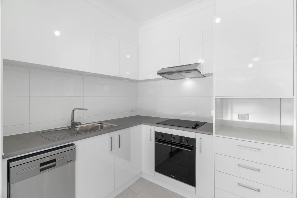 33a Poplars Ave, Bateau Bay, NSW 2261
