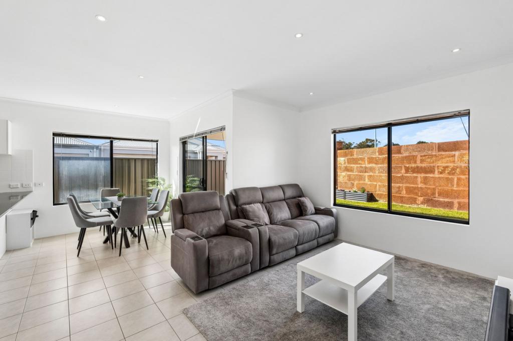 10/14 Wallangarra Rd, Carramar, WA 6031