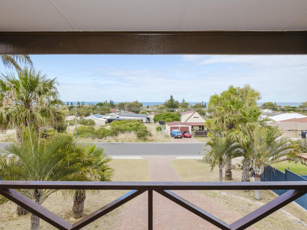 81 Whitfield Dr, Two Rocks, WA 6037
