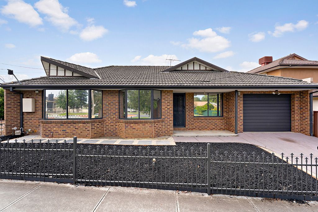 2/2 Mernda St, Sunshine West, VIC 3020