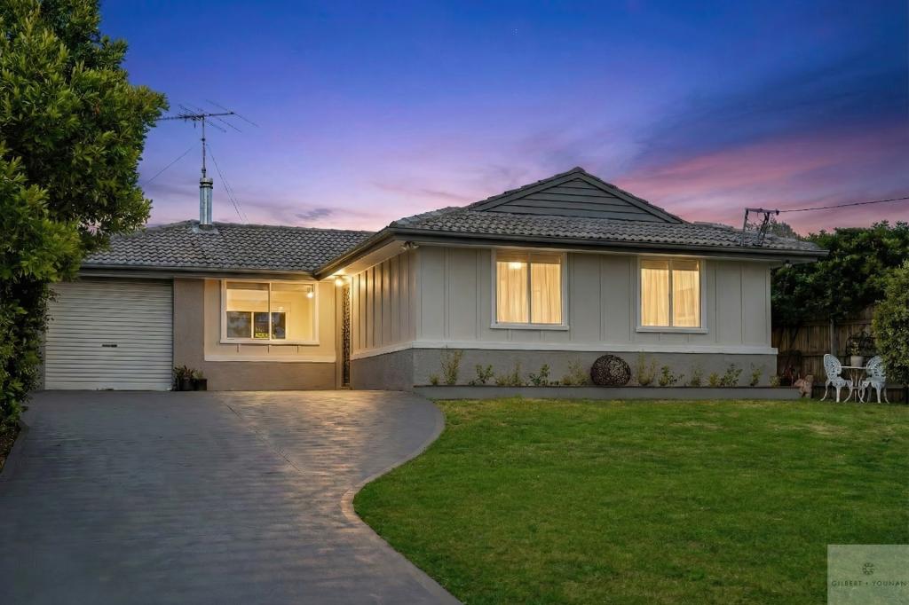 10 CARLTON RD, THIRLMERE, NSW 2572