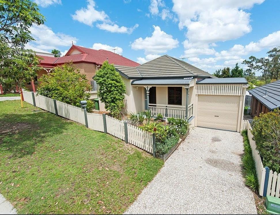 6 Clearpoint Way, Springfield Lakes, QLD 4300