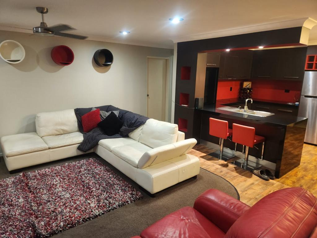 3/45 Queen St, Ayr, QLD 4807