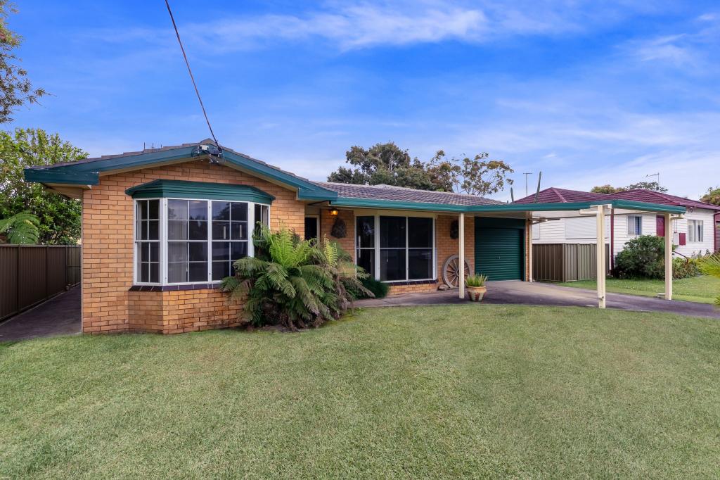 4 Wallis Ave, Canton Beach, NSW 2263