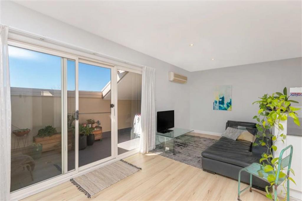 99/5 Empire Cct, Forrest, ACT 2603