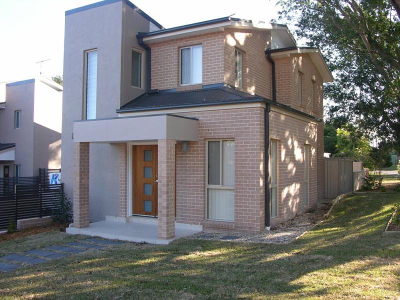 5/6 Best Cres, Kirrawee, NSW 2232