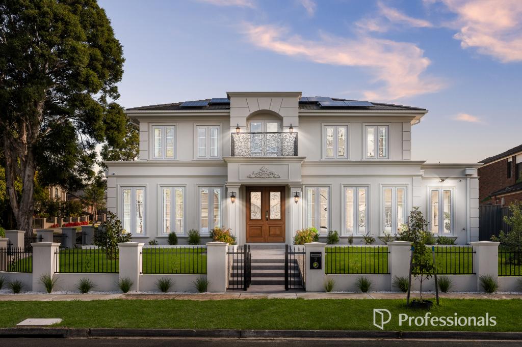 7 Compton St, Glen Waverley, VIC 3150
