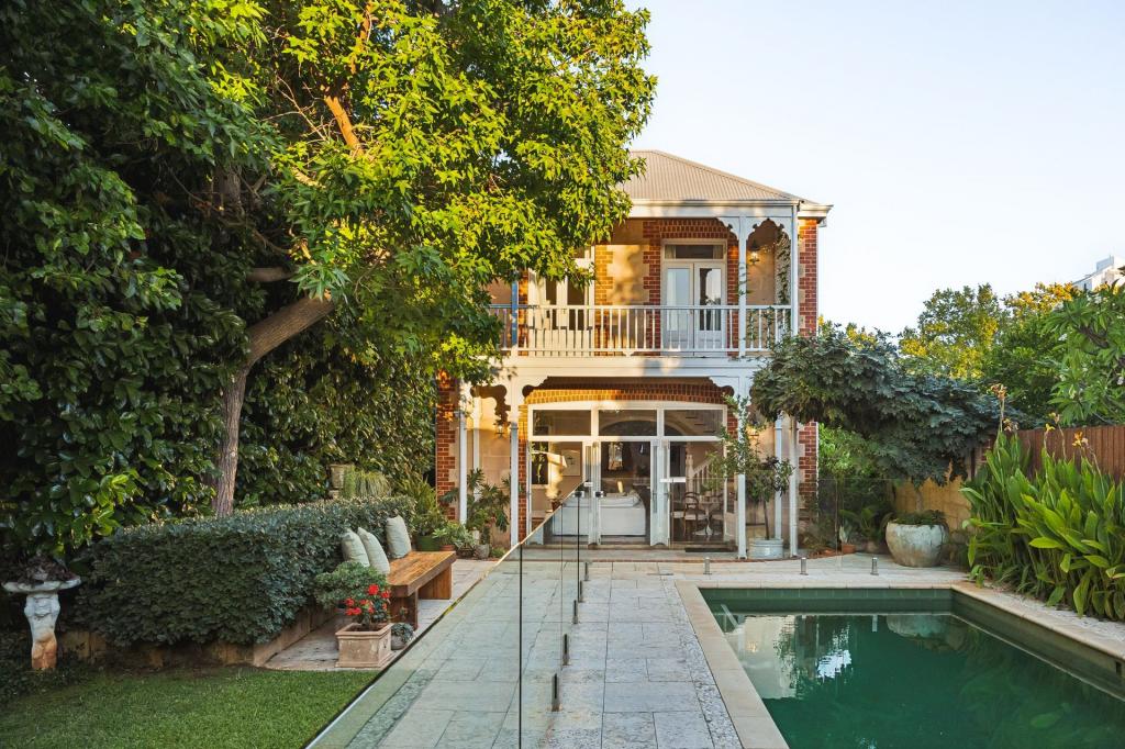 91 Bay View Tce, Claremont, WA 6010