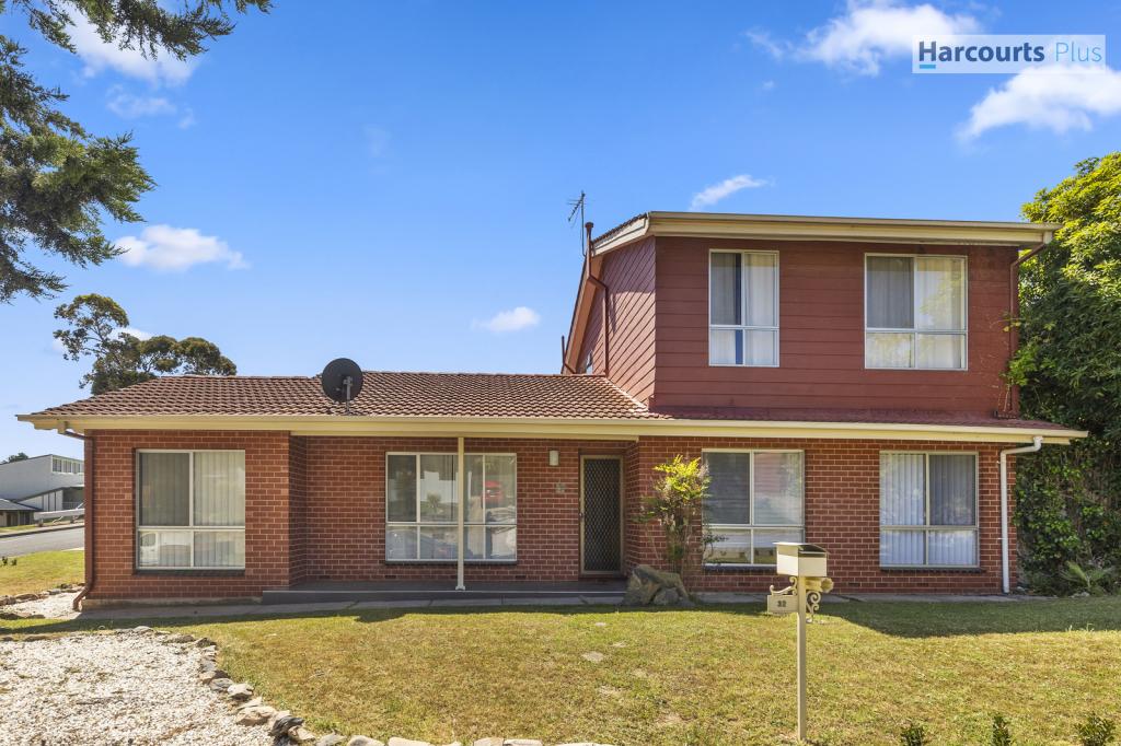32 Shamrock Rd, Hallett Cove, SA 5158