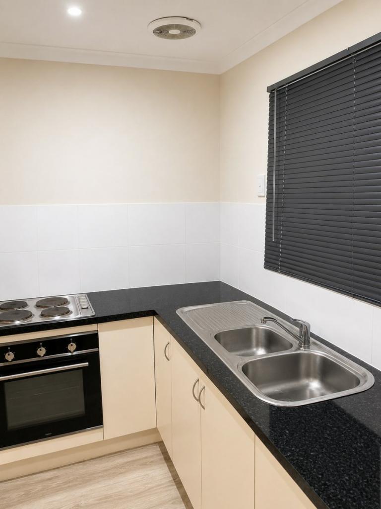 19/15 Corvus Pl, Rockingham, WA 6168
