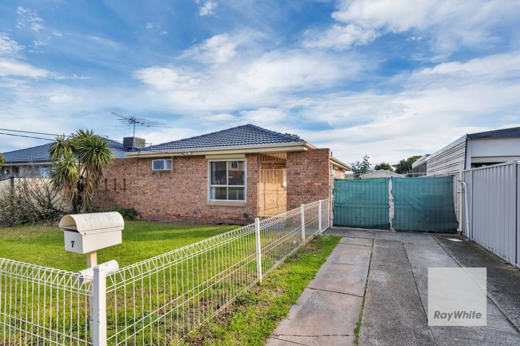 7 Erindale Ave, Deer Park, VIC 3023