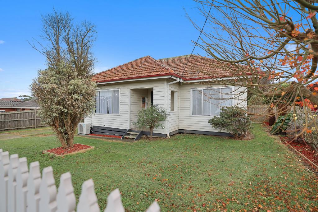 11 Peacock St, Mirboo North, VIC 3871