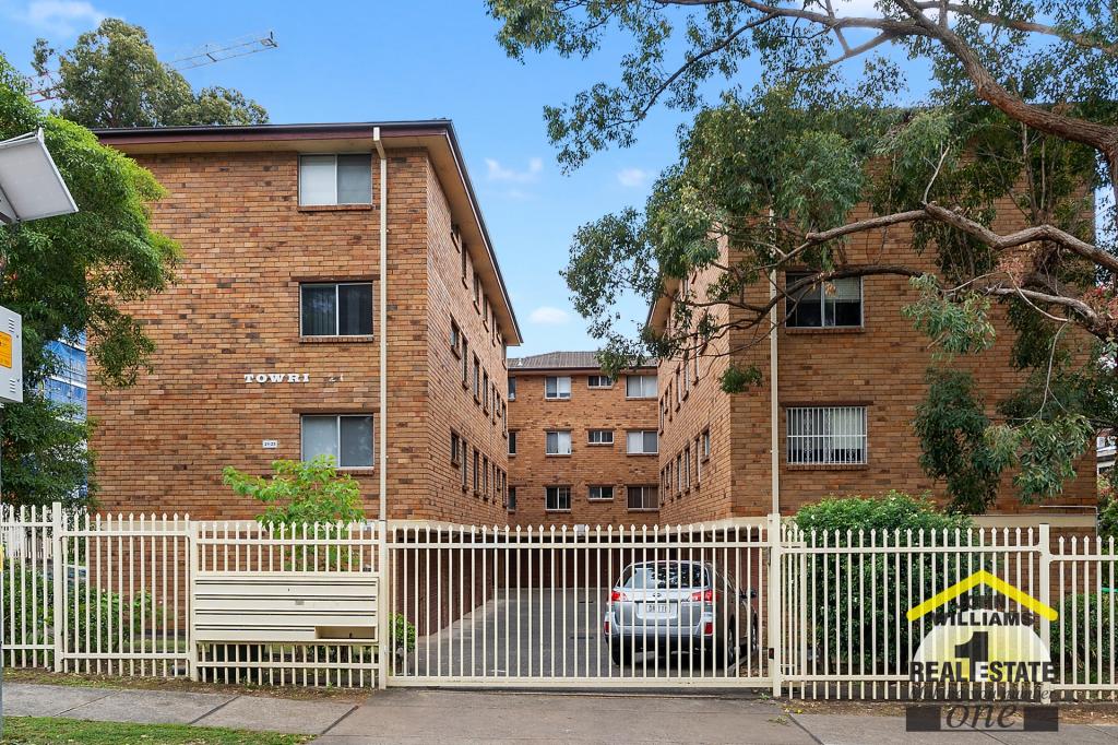 20/21 LACHLAN ST, WARWICK FARM, NSW 2170