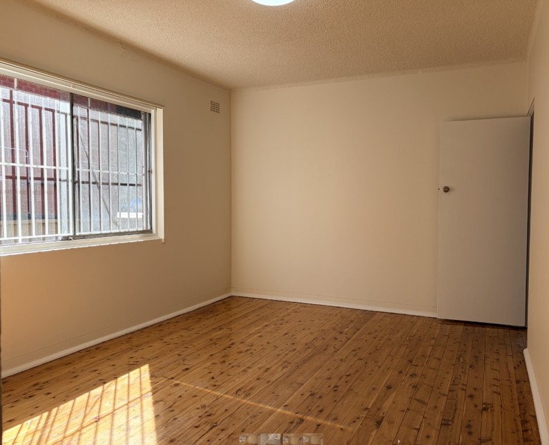 2/41 Loch St, Campsie, NSW 2194