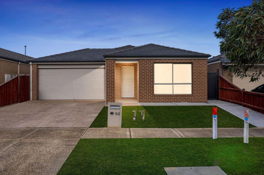 50 Glenelg St, Clyde North, VIC 3978